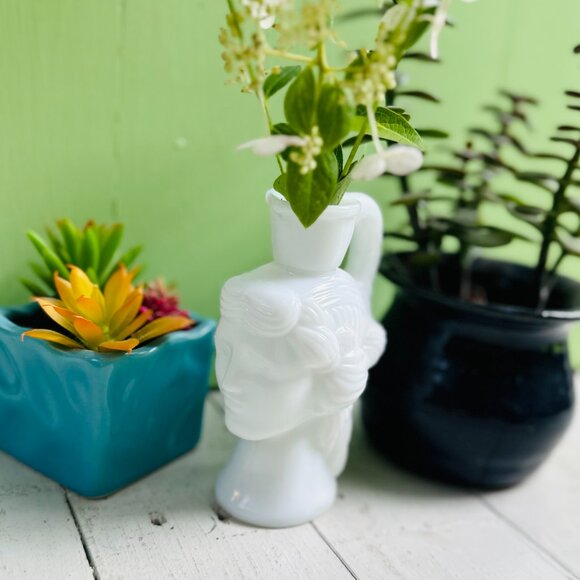 Vintage Avon Grecian Bottle White Milk Glass Bud Vase Greek Goddess French Decor - Picture 2 of 9